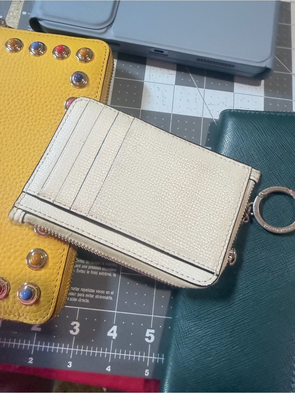 Kate Spade bundle. Three wallets all New and one card holder. Excellent buy - Picture 11 of 11